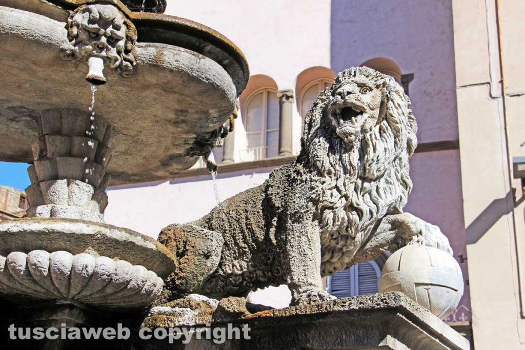 Viterbo – La fontana di piazza delle Erbe simbolo della decadenza della città