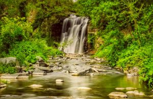 Farnese – Una delle cascate della Selva del Lamone