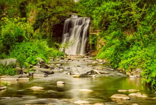 Farnese – Una delle cascate della Selva del Lamone